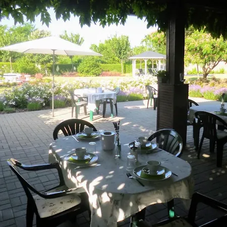 Tisza - Panzio Frühstückspension Tiszaderzs